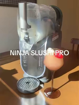 Your sign to have a mom’s day while the kids play 😉 #ninjakitchen #ninjaslushi #ninjaslushipro #slushiemaker #athomeslushy 