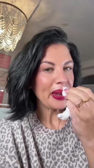 👀 