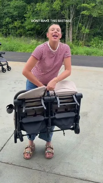 Two kids, zero stress. The MomPush Lightweight Double Stroller makes every outing easier for the whole family. 🏃‍♀️💨
#DoubleStroller #SiblingStroller #BabyGear #MomHacks #LightweightStroller @Mompush US 