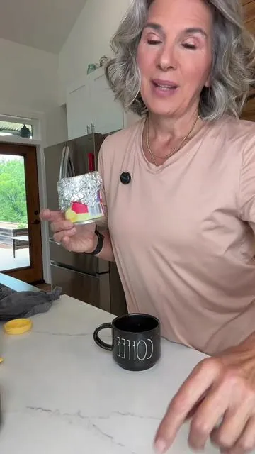 This no-drip honey and syrup dispenser is one of those little kitchen upgrades that makes breakfast and coffee so much easier 🍯 Instead of sticky bottles, messy spoons, or honey all over the counter, you just press the trigger and drizzle the perfect amount. It’s great for honey, maple syrup, coffee syrups, tea, pancakes, waffles, biscuits, oatmeal, and fruit bowls. The glass jar looks cute on the counter or coffee bar, and the handle makes it easy to use without the mess. Perfect for coffee lovers, breakfast setups, tea stations, or anyone who likes a cleaner, prettier way to serve honey and syrup. #Aelga #HoneyDispenser #KitchenMustHaves #tiktokshopdealsforyoudays #summerwins 