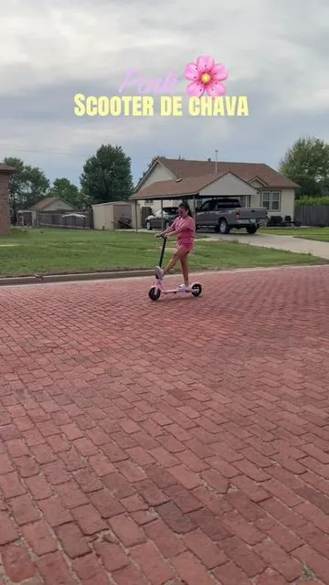 Scooter #pink #girly #SUMMER #dealsforyoudays #scooter 