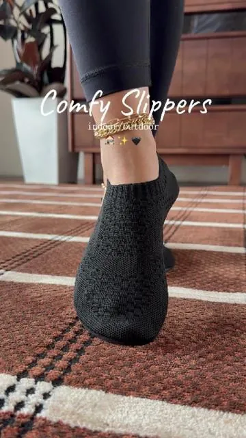 Comfy cozy house slippers.#comfy #homeslippers #cozyathome #dealsforyoudays #housesoftiktok 