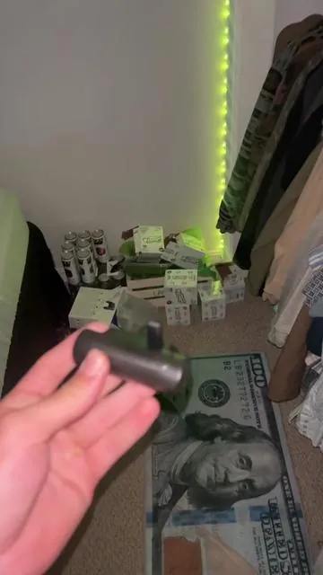 7646796663125708046
