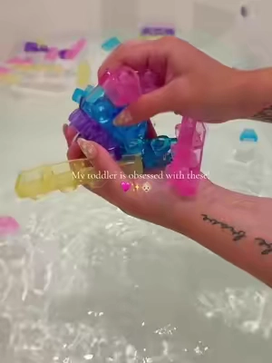 These jelly blocks turned bath time into playtime 🛁✨ My toddler can’t get enough of them! #bathtimefun #toddlermom #momfinds #toddleractivities #dealsforyoudays 