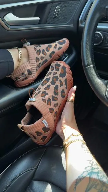 #barefootshoes #walkingshoes #sliponshoes #shoes #dealsforyoudays 