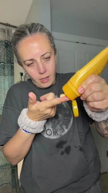 This cleanser is actually crazy. It’s the @medicube US Store Kojic Acid Toning Cleanser and a little goes a VERY long way 🤣 #medicube #cleanskin 