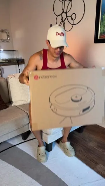 #dealsforyoudays #tiktokshopfinds #roborock #clean #house 