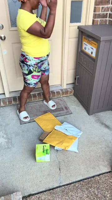 This one way dropbox system is perfect to keep your packages safe and damage free if you travel and receive packages while you’re gone at least they will be secured. #onlineshopping #musthaves #TikTokMadeMeBuyIt #DealsForYouDays #homegadgets 