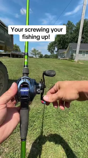 This man akk k es fishing line spooling easy and correct! #dealsforyoudays #fishing #reels #bass 