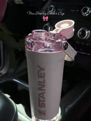 So cute 🌸💗💕 @Stanley 1913 #StanleyCup
#stanley #pilatesprincess #pinkaesthetic
#pinkgirly