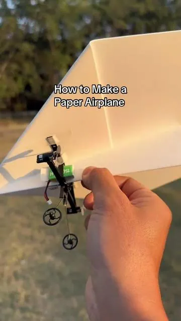How to make a RC Paper Airplane. Look this. #rcplane #paperplane #rc #handmadetoys #summerwins 