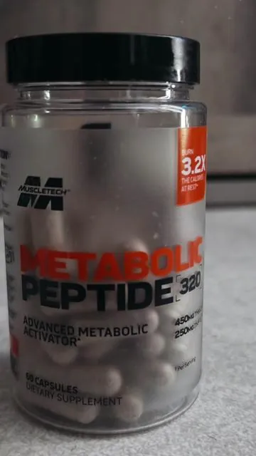 METABOLIC PEPTIDE 320 By MuscleTech with TheoLim and DNF-10 Peptide 320 is MuscleTech's new daily formula supporting Metabolic Composition • It contains two clinically studied ingredients, TheoLim and DNF-10, which work together to activate AMPK through adiponectin signaling. • This product is stimulant-free, meaning it causes no jitters, crash, or sleep disruption. • DNF-10 is a bioactive peptide from hydrolyzed brewer's yeast, and TheoLim is a patented blend of lime peel and cocoa seed. Grab yours now #MuscleTech #metabolicpeptide320 #theolim  #DNF10 #muscletechmetabolicpeptide 