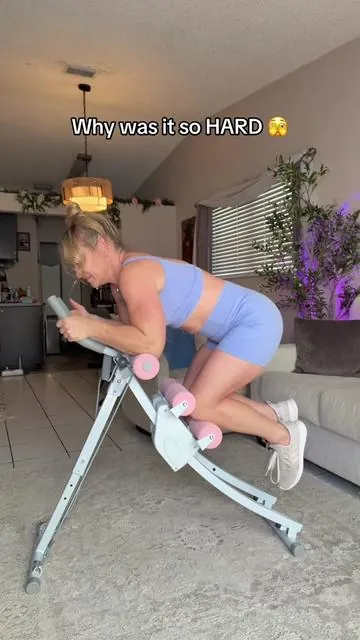 They turned this ab machine into a full body workout 🥵 ##abworkouts##abmachine##dealsforyoudays