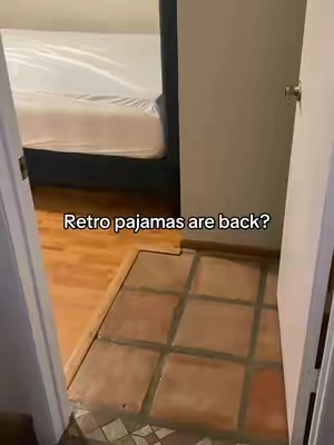 Why did this ever go out of style??? #pajamas #pajamaset #twopieceset #womensfashion #summeroutfits 