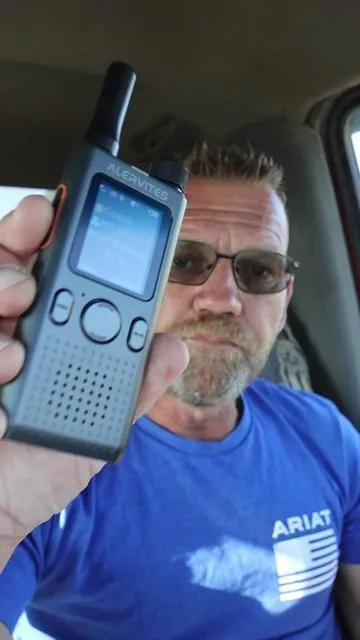 📻 Stay connected anywhere with the ALERVITES POC-AT2! This Push-to-Talk over Cellular (PoC) radio uses cellular networks for nationwide communication—no traditional repeater needed. Perfect for farms, construction crews, road trips, security teams, and anyone who needs reliable long-distance communication. Clear audio, simple operation, and instant group calling make staying in touch easier than ever. 💬 Have you tried a PoC radio before? Let me know what you think! #POCRadio #ALERVITES #Baofeng #WalkieTalkie #TikTokAffiliate 