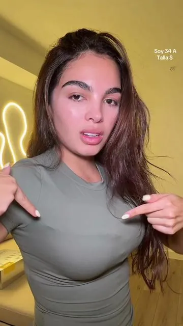 Para todos los que me preguntan que sujetador llevo debajo de ropa ajustados @ubras store  #ubras #ubrasSmartSize #seamlessbra #DealsForYouDays