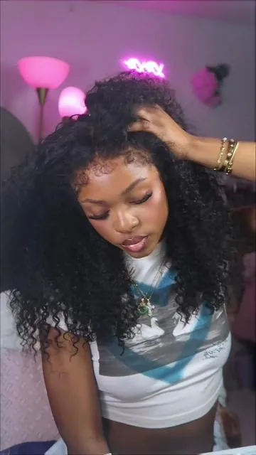a 360 wig gon get me everytime 😍  #hermosahairwig #gluelesswig #curlywig #4cedge #tiktokdealsforyoudays @hermosahairstore 
