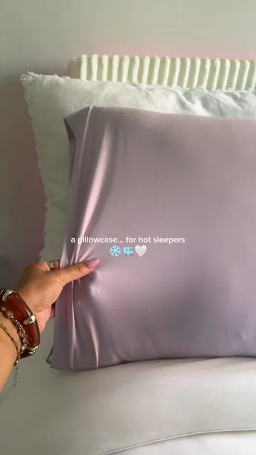 a freezing cold pillowcase 🥶❄️ #mellowsleep #coolingpillowcases #coolingpillow 