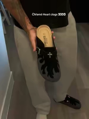 nah these way too clean to be that cheap #mensfashion #streetwear #clogs