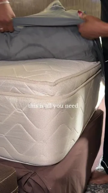 Affordable fluffy mattress topper!  @Bedlore   #dealsforyoudays  #mattresstopper #mattress #mattresstoppers #bedding 