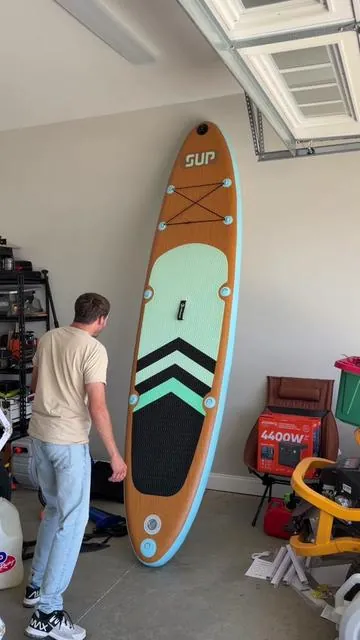 Inflatable paddleboard! #paddleboard #inflatablepaddleboard #lakeday #beachday #surfing  