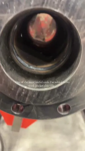 wasn’t expecting much from this flashlight… but now it stays in my pocket every day. 👨‍🏭🔥 #bluecollar #TXWELDER #pipewelder #welding #fyp 