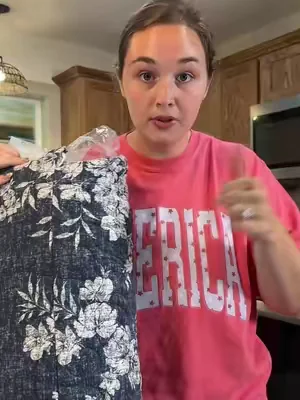 If you’ve got a hot sleeper in your house, you know the struggle of finding bedding that’s lightweight without sacrificing style. I love that this comforter is reversible, looks beautiful on the bed, and doesn’t feel bulky or heavy. #dealsforyourdays #summervibes #ComforterSet  #ReversibleComforter