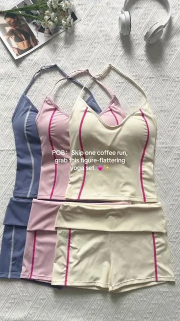 Thick back looks bulky? Side contrast lines slim your torso instantly🥰#yogaset #SportyGirl #Yogawear #SummerVibes #MFVIM #highstretch 