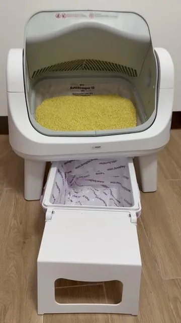 Keep your automatic litterbox consistently fresh and tidy! These PetPivot Waste Bags are specifically designed for automatic litter boxes, including AutoScooper Lite models. With a convenient 60-pack, you'll have plenty of bags for easy, hygienic cleanup. Make pet care simpler and enjoy more quality time with your furry friend!   Shop now and keep your home clean. #fyp #foryourpage #tiktokshop #litterboxhacks #DealsForYouDays