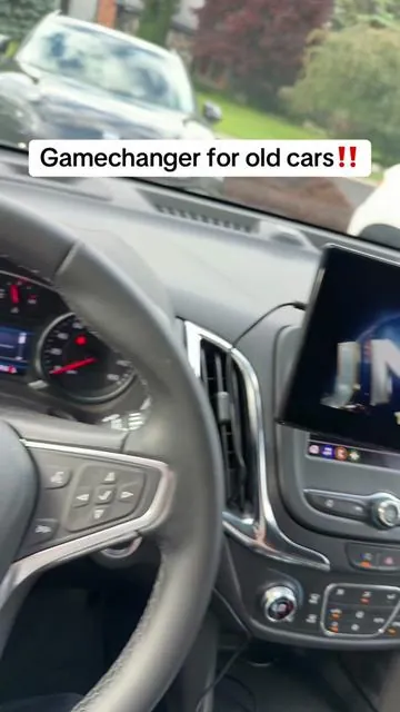 Adding this to CarPlay screen to your vehicle is so easy! #carplayscreen #carplay #wirelesscarplay #tiktokshopcreatorpicks #dealsforyoudays 