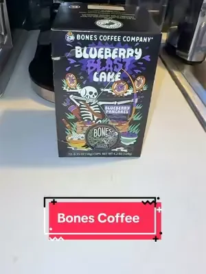 Blueberry cake and coffee in one cup? Yes, please! 🫐☕ The Bones Coffee Blueberry Blast Cake K-Cups are bursting with sweet blueberry flavor and fresh-baked cake notes that make every morning feel like a treat. Perfect for coffee lovers who enjoy something a little different! #BonesCoffee #BlueberryBlastCake #KCups #CoffeeLover #FlavoredCoffee 