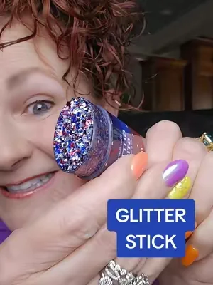 #glitterstick #patrioticstyle #usastyle #bodyglitter #hairglitter 