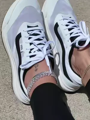 @vans  #vans #sneakers #summerwins #tiktokshopcreatorpicks 