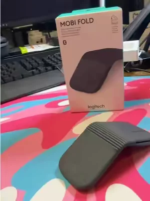 You have to be kidding me with the #LogitechMobiFold this is crazy! Must see! #kahladeals #dealsforyoudays #summerfinds @Logitech 