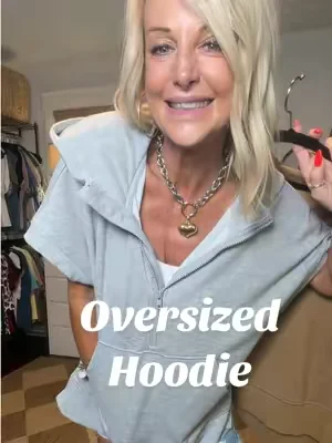 #oversized #oversizedhoodie #womenshoodie #dealsforyoudays #summerwins 