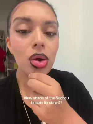 Ahhhhh this new shade in the Sacheu beauty lip stayn is sooo cute! Shade NO SHADE!  @SACHEU Beauty US  #lipstain #liplinerstain #sacheubeauty #dealsforyoudays #summerwins 