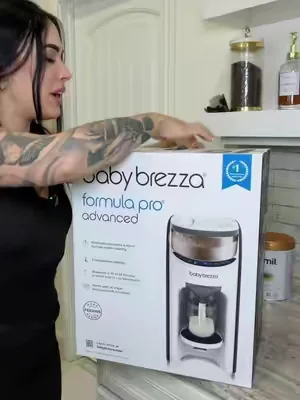 Dispensador de leche #babybrezza #babybrezzafromulaproadvance #tiktokshopcreatorpicks #babyessentials 