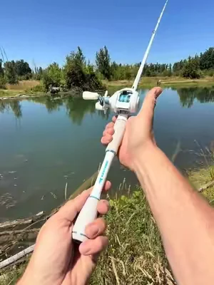 @KastKingUSA Centron Lite casting combo. #fishing #bassfishing #fishinglife #fishingtiktoks #dealsforyoudays 