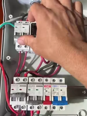 Este es el mejor controlador de voltage que le puedes poner a tu sistema solar #EcoFlow #BateriaLiFePO4 #EnergiaSolar #EcoFlowDeltaPro 