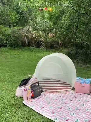 I’m obsessed with this waterproof beach picnic blanket! #tiktokshopdealsforyoudays #dealsforyoudays #SummerWins #summervibes #DealsForYouDays 