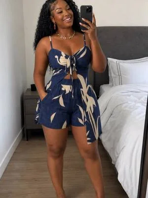 CHICME Women's 2 Piece Tropical Floral Vacation Set Sweetheart Neck Slit Cami Top and Shorts Set Casual #BeachOutfits#TropicalOutfits##SummerOutfits #summerwins #OOTD 