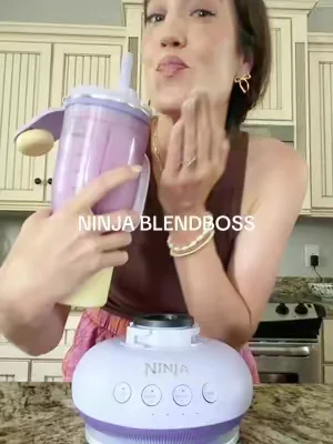 the 2-in-1 hack your smoothie routine needed 🥤 @Ninja Kitchen  #ninjakitchen #smoothietok #blender #tumblers #dealsforyoudays 