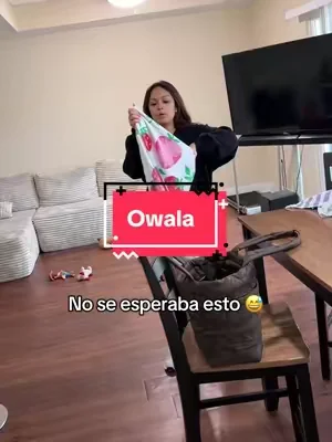 Creo que le gusto 🤭👛👛 #owala #bag #collapsablebag #summer 
