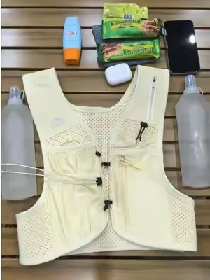 Did you run today? #Zelvot #runningvest #runninggear #TikTokMadeMeBuylt #fyp   