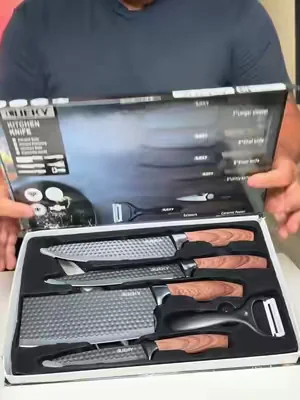 🔪✨ Lleva tu cocina al siguiente nivel con este set profesional de 6 piezas. Incluye cuchillos súper afilados de acero inoxidable de alto carbono, tijeras de cocina y raspador. Su mango ergonómico con acabado tipo madera brinda comodidad y control en cada corte. Ideal para carnes, verduras, frutas y uso diario. Perfecto para el hogar, viajes, camping o como regalo para chefs y amantes de la cocina. 🎁🍴#DealsForYouDays #SummerWins #6Pcs Kitchen Chef Knife Set, S #KitchenKnifeSet #ChefKnife      