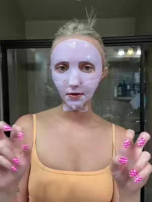 When I put the rest of my skincare on my skin felt so so insane smooth and nice! #dealsforyoudays 