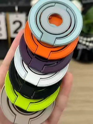 ¡No vas a creer lo delgado y resistente que es este soporte para teléfono!
 #PhoneStand #MagneticDesign #TechTok #GadgetFinds #PhoneAccessories 