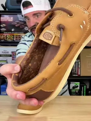 Guys… this might be the perfect summer shoe 😎☀️ #H#HeyDudeShoesH#HeyDudesDealsForYouDays