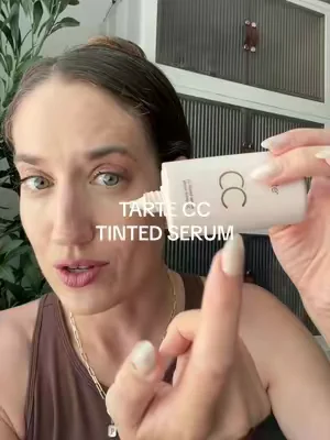 this Tarte CC color-correcting tinted serum might be my favorite Tarte launch ever! it adjusts to your skin tone 🤯  @tarte cosmetics  #tartecosmetics #tarteccserum #ccserum #tintedserum #skintint 