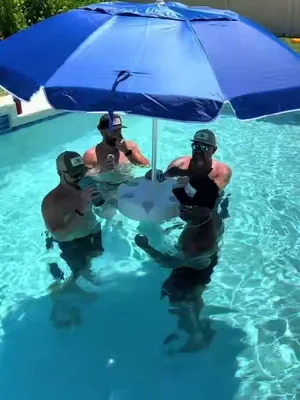 How cool is this floating pool umbrella for summer?! 👙🩳🩲#poolvibes #poolumbrella #floatingumbrella #dealsforyoudays #creatorsearchinsights 